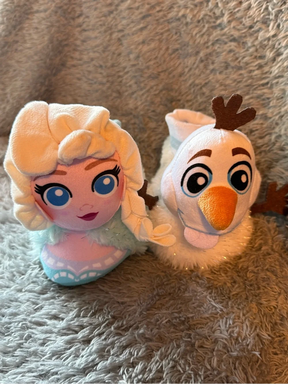 Frozen Girls 5-6 Plush Elsa and Olaf Slippers Blue, White, Orange Slip On  New